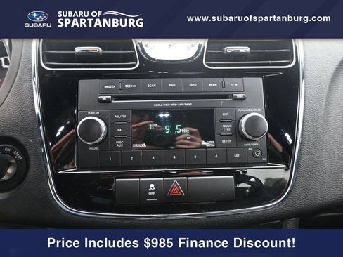 Used 2013 Chrysler 200 Touring w/ S Exterior Appearance Pkg image 10