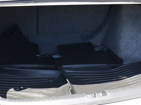 Used 2018 Honda Accord Touring image 25