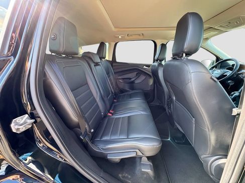 Used 2018 Ford Escape SEL AWD/4WD image 30