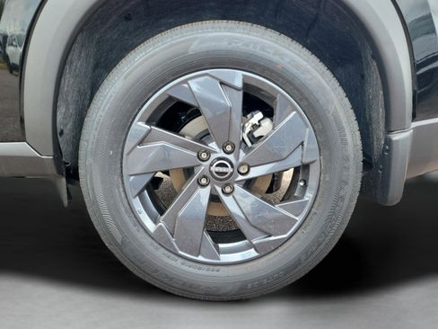 New 2026 Nissan Rogue SV image 7