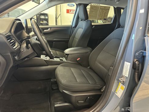 Used 2023 Ford Escape Active w/ Tech Pack #2 image 4