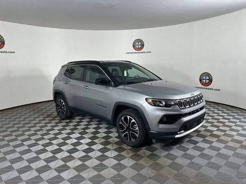 Used 2024 Jeep Compass Limited AWD/4WD image 15