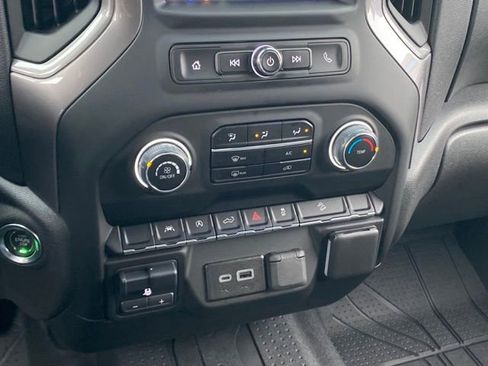 Used 2024 Chevrolet Silverado 1500 Custom Trail Boss image 18