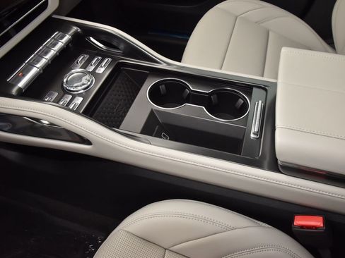 New 2026 Lincoln Nautilus Premier image 39