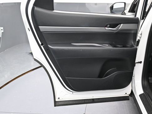 Used 2021 Hyundai Palisade SE image 36