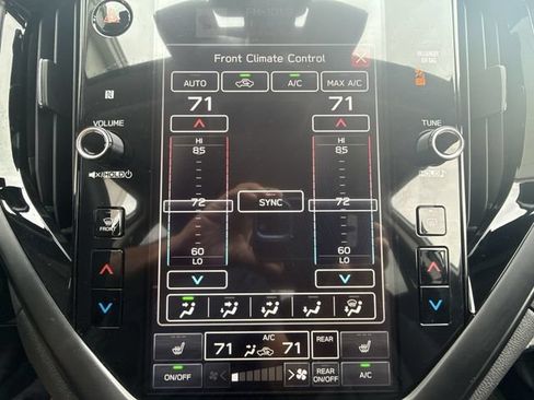 Used 2026 Subaru Ascent Premium AWD/4WD image 18