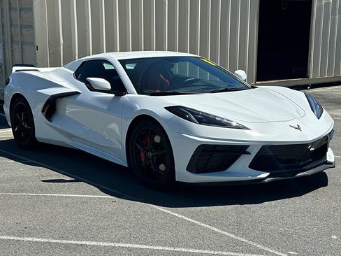 Used 2022 Chevrolet Corvette Stingray Preferred Conv w/ Z51 Performance Package RWD image 2
