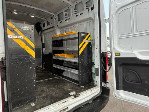 Used 2023 Ford Transit 250 148 High Roof RWD image 24