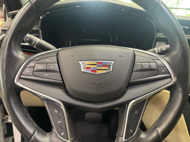 Used 2018 Cadillac XT5 Premium Luxury FWD image 19