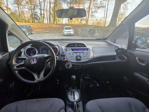 Used 2010 Honda Fit image 12