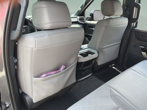 Certified 2025 Toyota Tundra Limited AWD/4WD image 30