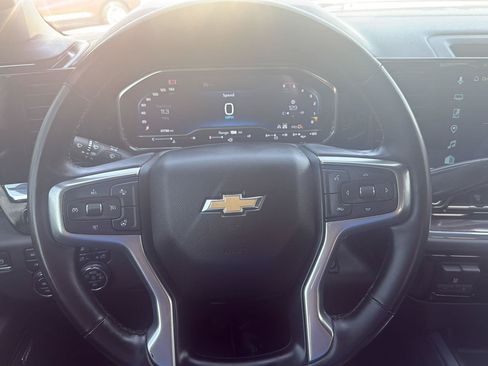 Used 2024 Chevrolet Silverado 2500 LTZ w/ LTZ Premium Package AWD/4WD image 15
