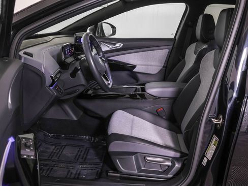 Used 2023 Volkswagen ID.4 2WD image 5