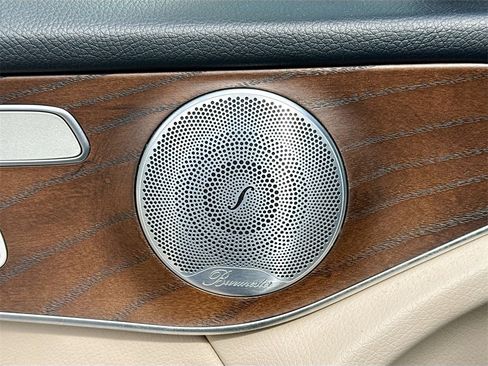 Used 2018 Mercedes-Benz GLC 300 4MATIC w/ Multimedia Package image 20