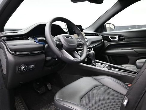 New 2026 Jeep Compass Altitude image 19