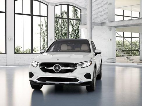 Certified 2025 Mercedes-Benz GLC 300 4MATIC image 42
