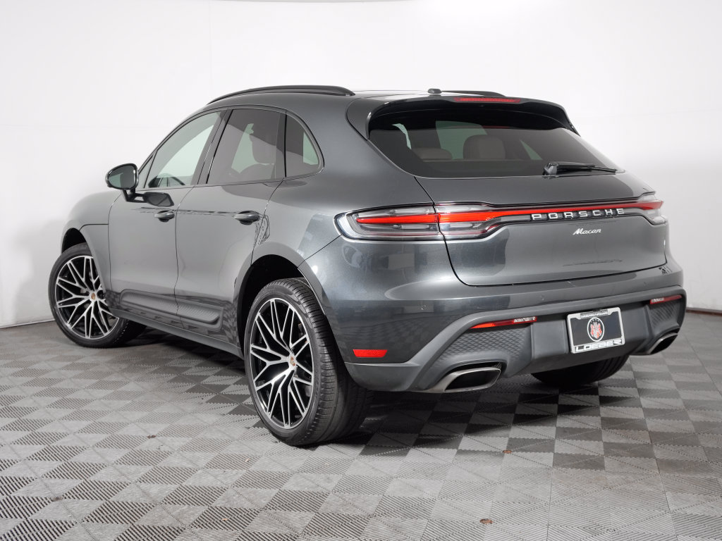 Certified 2023 Porsche Macan Turbo AWD/4WD image 3