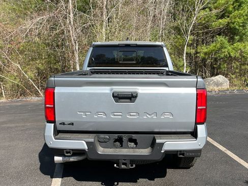 New 2026 Toyota Tacoma TRD Off-Road w/ TRD Off Road Upgrade Package AWD/4WD image 4