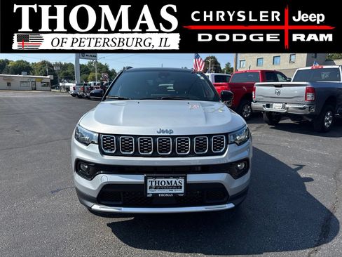 Used 2025 Jeep Compass Limited w/ Sun & Sound Group AWD/4WD image 2