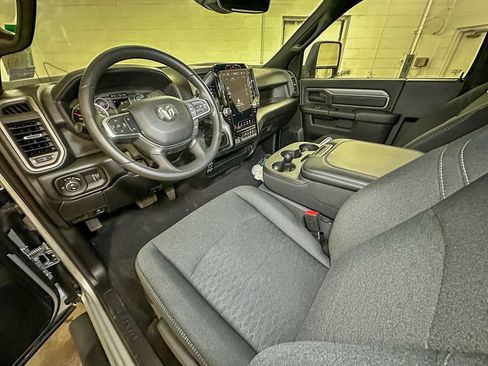 New 2026 RAM 2500 Tradesman AWD/4WD image 9