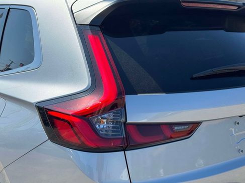 Used 2023 Honda CR-V EX image 11