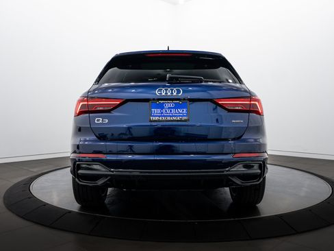 New 2025 Audi Q3 2.0T Premium image 16
