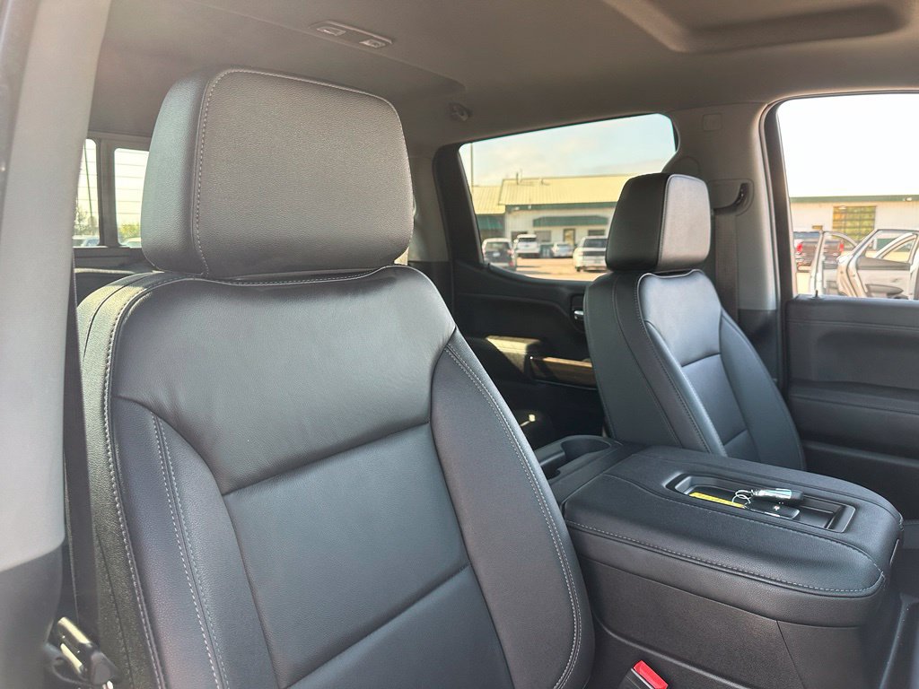 Used 2022 Chevrolet Silverado 1500 RST w/ LPO, Blackout Package AWD/4WD image 30