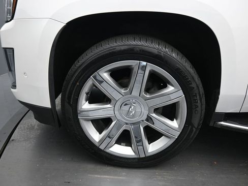 Used 2018 Cadillac Escalade ESV Luxury image 72