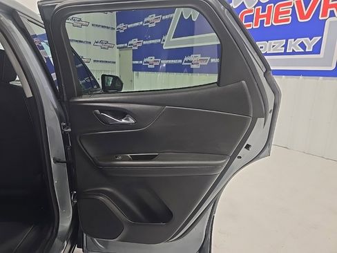 Used 2025 Chevrolet Blazer LT image 23