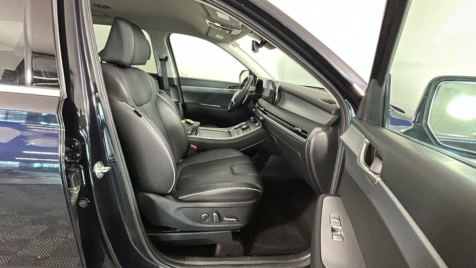 Used 2024 Hyundai Palisade SEL AWD/4WD image 35