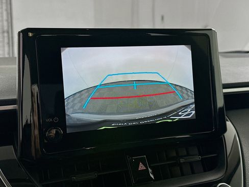 Used 2023 Toyota Corolla LE image 23