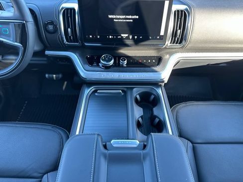 New 2025 Ford Expedition Max Platinum w/ Stealth Performance Package AWD/4WD image 25