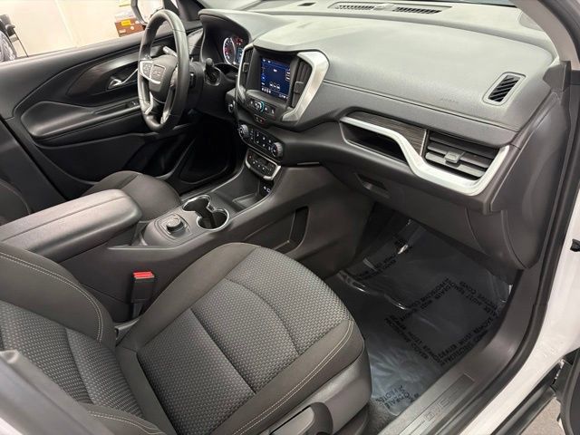 Used 2024 GMC Terrain SLE AWD/4WD image 10