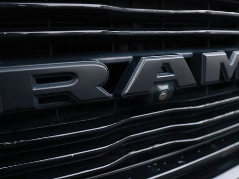 Used 2021 RAM 1500 Laramie AWD/4WD image 17