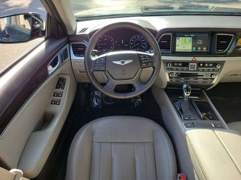 Used 2017 Genesis G80 3.8 RWD image 18