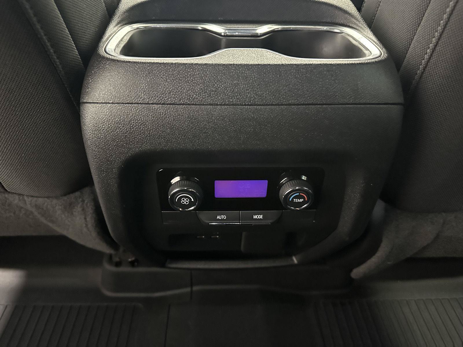Used 2024 Chevrolet Traverse LT w/ LPO, Floor Liner Package AWD/4WD image 19