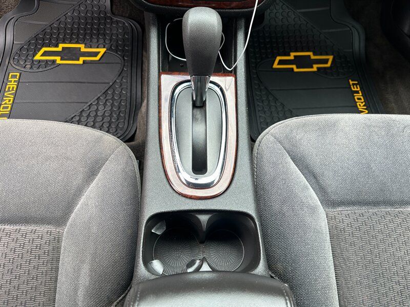 Used 2011 Chevrolet Impala LS FWD image 18