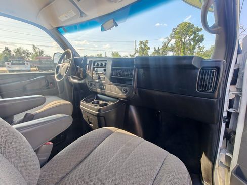 Used 2014 Chevrolet Express 3500 LT w/ LT Preferred Equipment Group RWD image 23