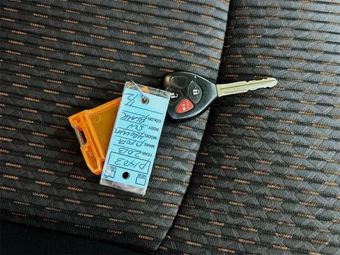 Used 2013 Toyota 4Runner SR5 image 33