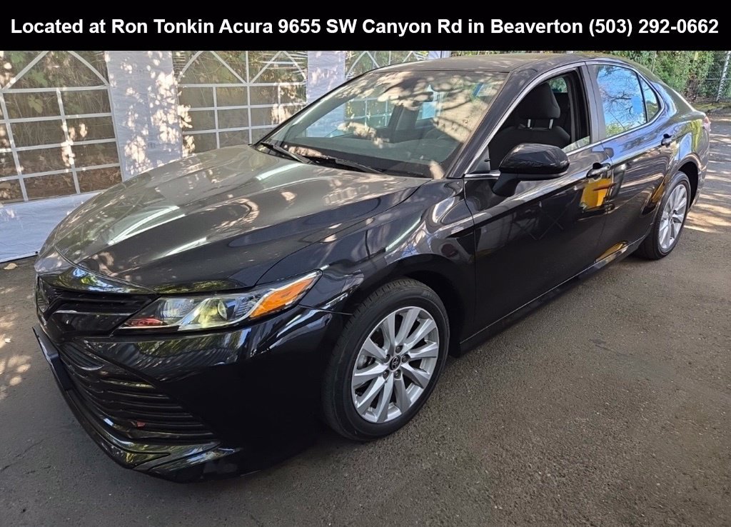 Used 2020 Toyota Camry LE FWD image 5