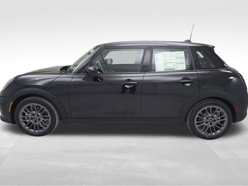 New 2026 MINI Cooper 4-Door Hardtop image 6