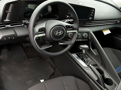 New 2026 Hyundai Elantra SE w/ Cargo Package image 6