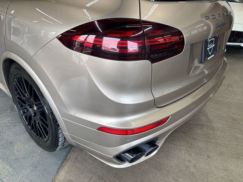 Used 2016 Porsche Cayenne GTS AWD/4WD image 26