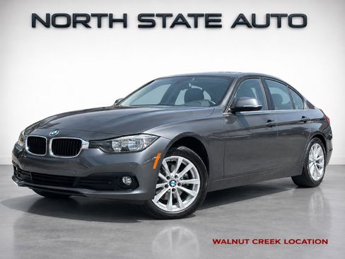 Used 2017 BMW 320i Sedan RWD image 1