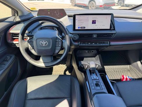Used 2024 Toyota Prius Prime FWD image 21