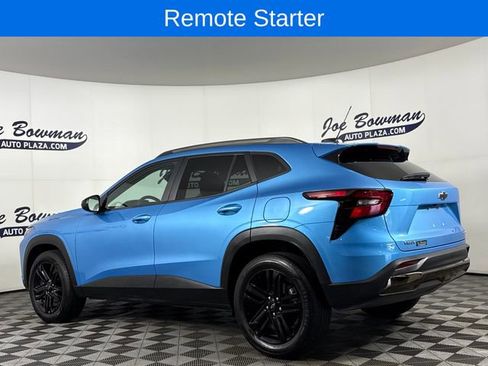 Used 2025 Chevrolet Trax ACTIV FWD image 8