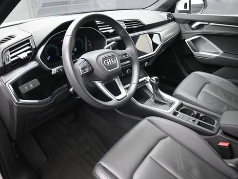 Used 2025 Audi Q3 2.0T Premium AWD/4WD image 18
