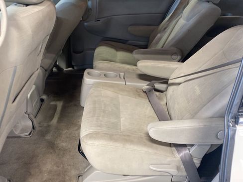 Used 2015 Nissan Quest SV image 20