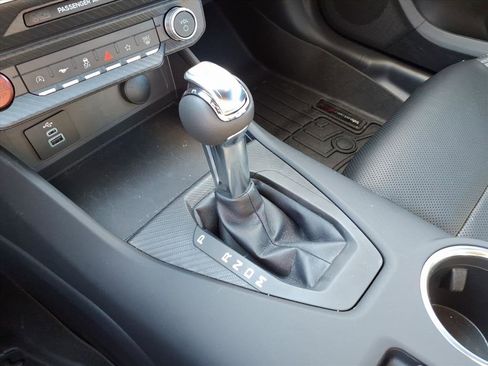 Used 2025 Ford Mustang GT Premium image 27