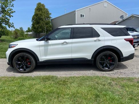 Used 2021 Ford Explorer ST w/ Equipment Group 401A AWD/4WD image 2